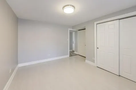 313 East 60th Street Chicago IL 60637