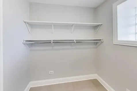 313 East 60th Street Chicago IL 60637