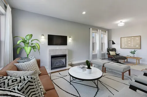 313 East 60th Street Chicago IL 60637