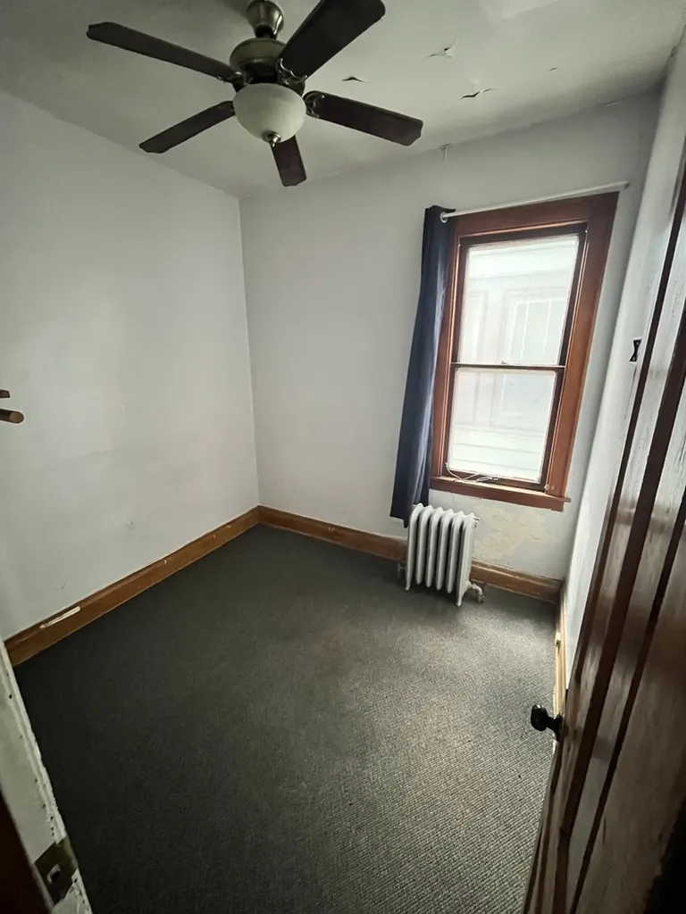 2913 East 97th Street Chicago IL 60617