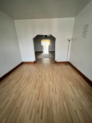 2913 East 97th Street Chicago IL 60617