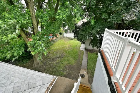 6424 Sinclair Avenue Berwyn IL 60402