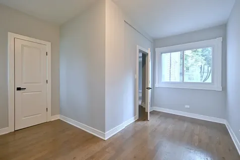 6424 Sinclair Avenue Berwyn IL 60402