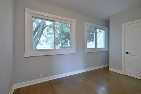 6424 Sinclair Avenue Berwyn IL 60402