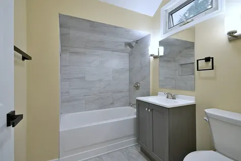 6424 Sinclair Avenue Berwyn IL 60402