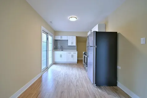 6424 Sinclair Avenue Berwyn IL 60402