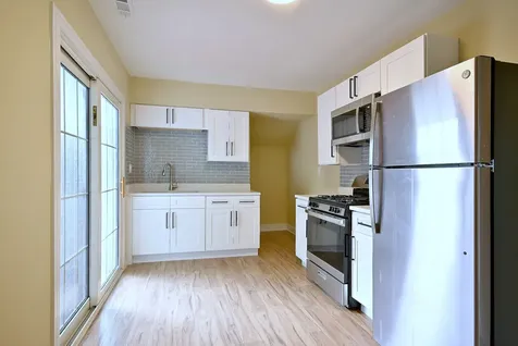 6424 Sinclair Avenue Berwyn IL 60402