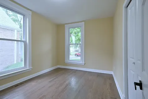 6424 Sinclair Avenue Berwyn IL 60402