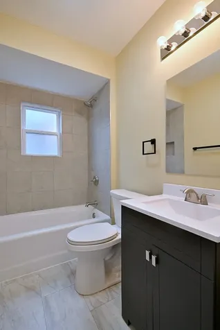 6424 Sinclair Avenue Berwyn IL 60402