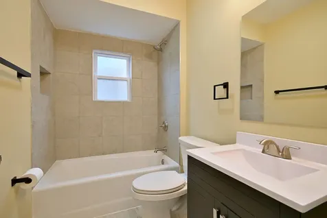 6424 Sinclair Avenue Berwyn IL 60402