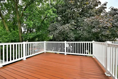 6424 Sinclair Avenue Berwyn IL 60402
