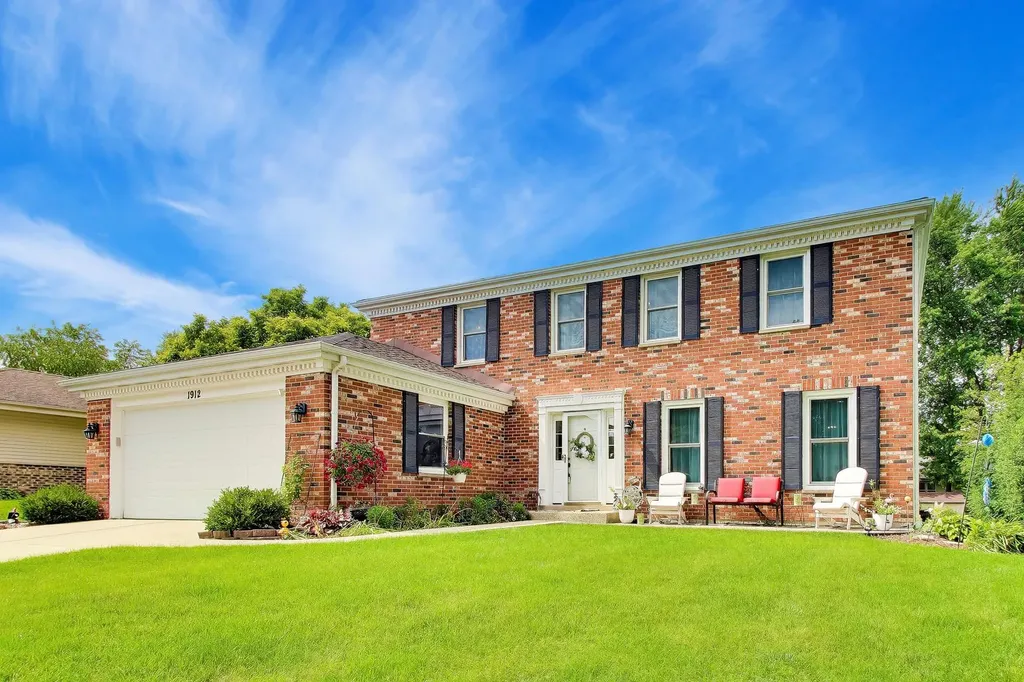 1912 Victoria Road Mundelein IL 60060