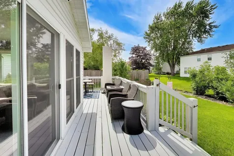 1912 Victoria Road Mundelein IL 60060