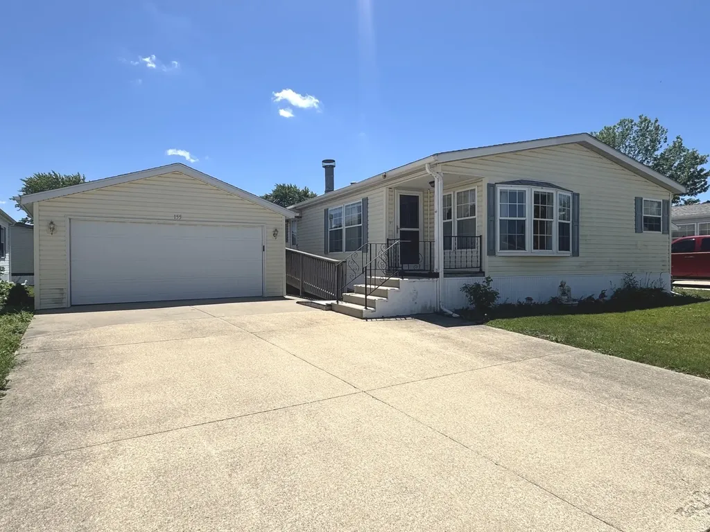 155 Scarlet Drive Manteno IL 60950