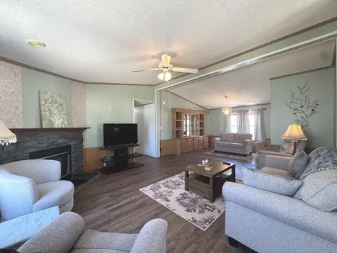 155 Scarlet Drive Manteno IL 60950