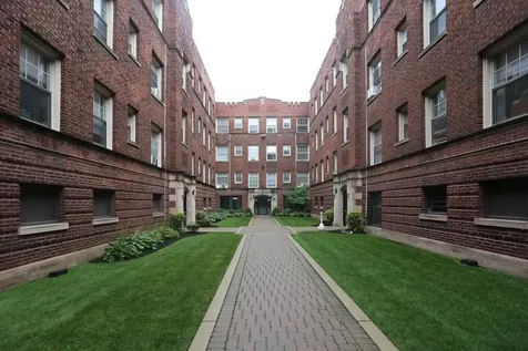 3257 West Wrightwood Avenue Chicago IL 60647