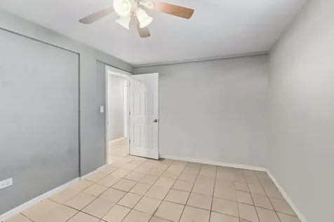7942 South Laflin Street Chicago IL 60620