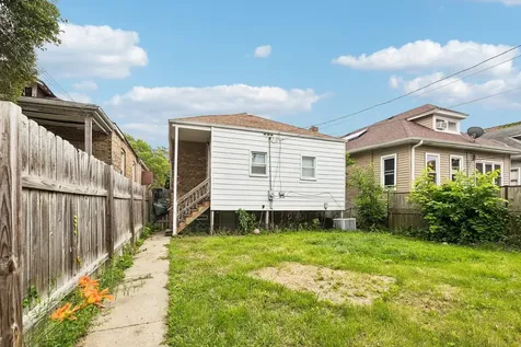 7942 South Laflin Street Chicago IL 60620
