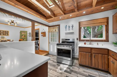 1009 Stratford Circle Streamwood IL 60107