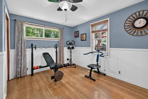 1009 Stratford Circle Streamwood IL 60107
