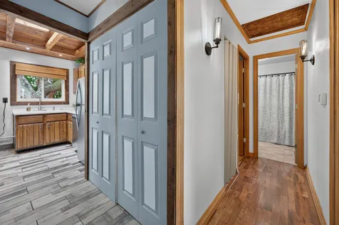 1009 Stratford Circle Streamwood IL 60107