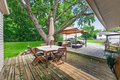1009 Stratford Circle Streamwood IL 60107