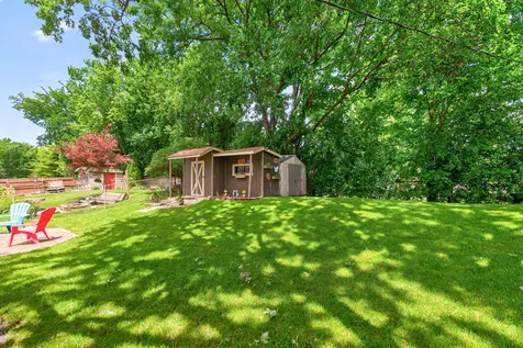 1009 Stratford Circle Streamwood IL 60107