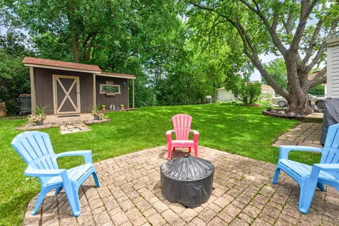 1009 Stratford Circle Streamwood IL 60107