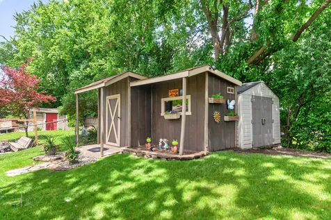1009 Stratford Circle Streamwood IL 60107