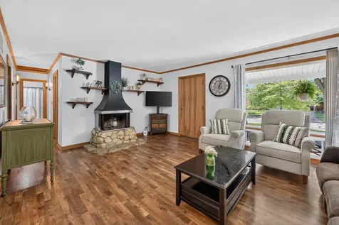 1009 Stratford Circle Streamwood IL 60107