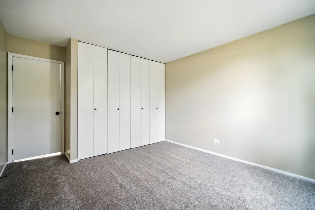 2600 Brookwood Way Drive Rolling Meadows IL 60008