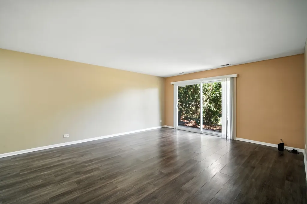 2600 Brookwood Way Drive Rolling Meadows IL 60008