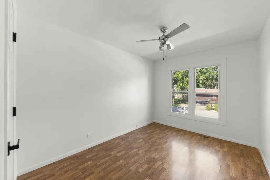 219 Kedvale Court Bolingbrook IL 60440