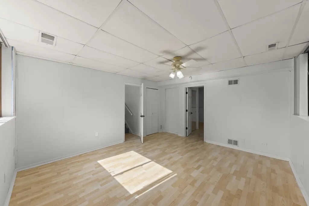 219 Kedvale Court Bolingbrook IL 60440