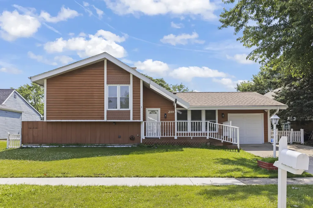 219 Kedvale Court Bolingbrook IL 60440
