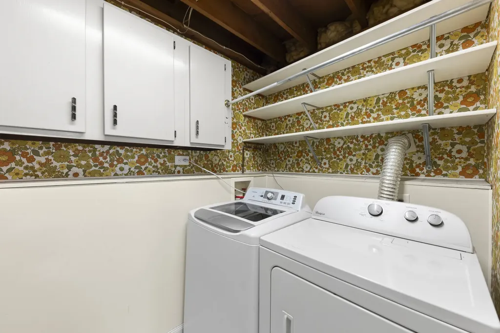 219 Kedvale Court Bolingbrook IL 60440