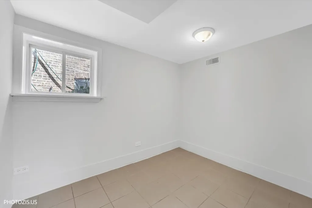 3515 North Oriole Avenue Chicago IL 60634