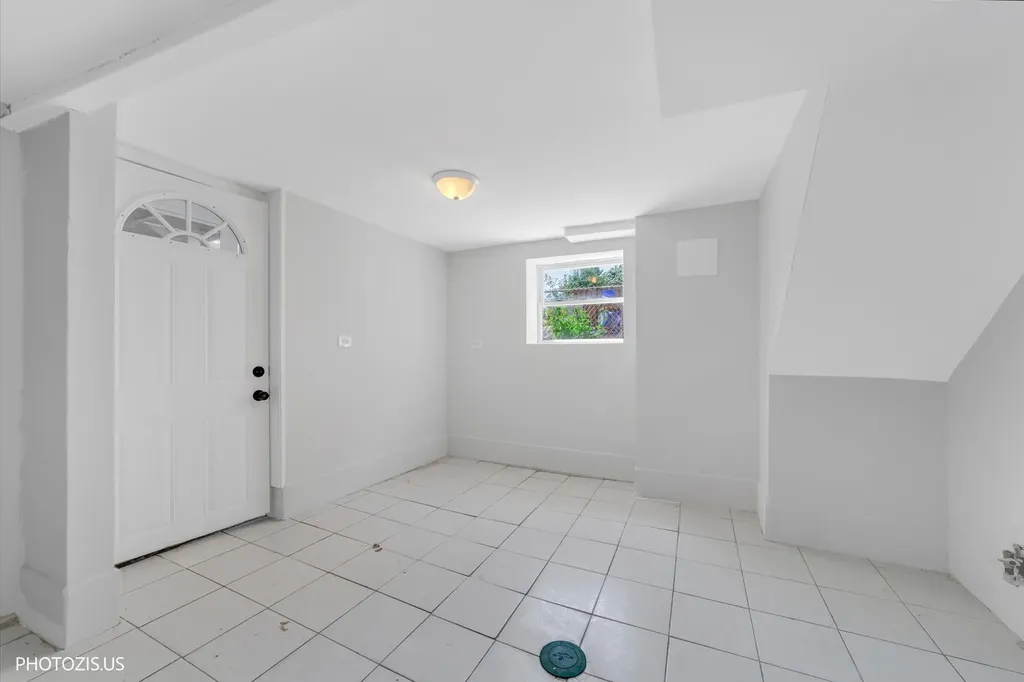 3515 North Oriole Avenue Chicago IL 60634