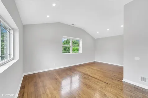 3515 North Oriole Avenue Chicago IL 60634