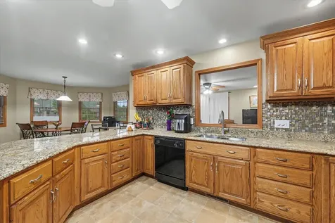 402 Holly Ridge Court St. Joseph IL 61873