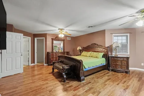 402 Holly Ridge Court St. Joseph IL 61873