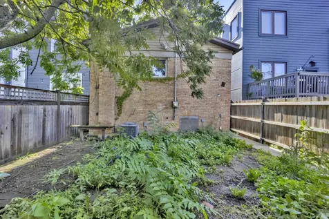 1746 North Albany Avenue Chicago IL 60647