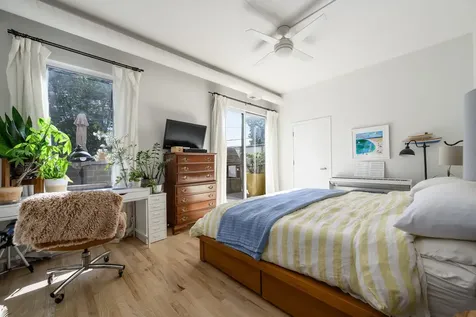 4114 North Lincoln Avenue Chicago IL 60618