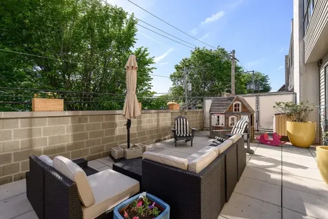 4114 North Lincoln Avenue Chicago IL 60618