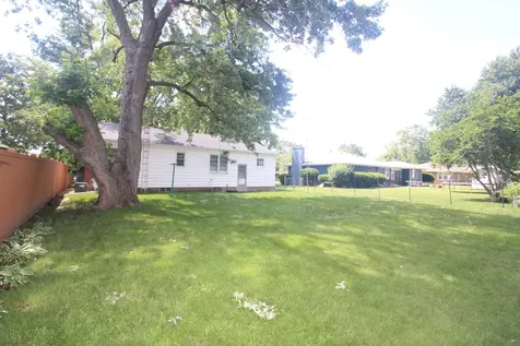 704 Woodlawn Avenue Joliet IL 60435