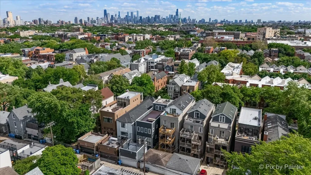 1520 West Henderson Street Chicago IL 60657