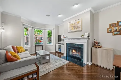 1520 West Henderson Street Chicago IL 60657