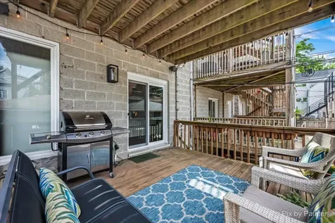 1520 West Henderson Street Chicago IL 60657