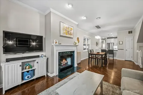 1520 West Henderson Street Chicago IL 60657