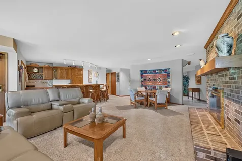 2005 Selkirk Court Inverness IL 60010